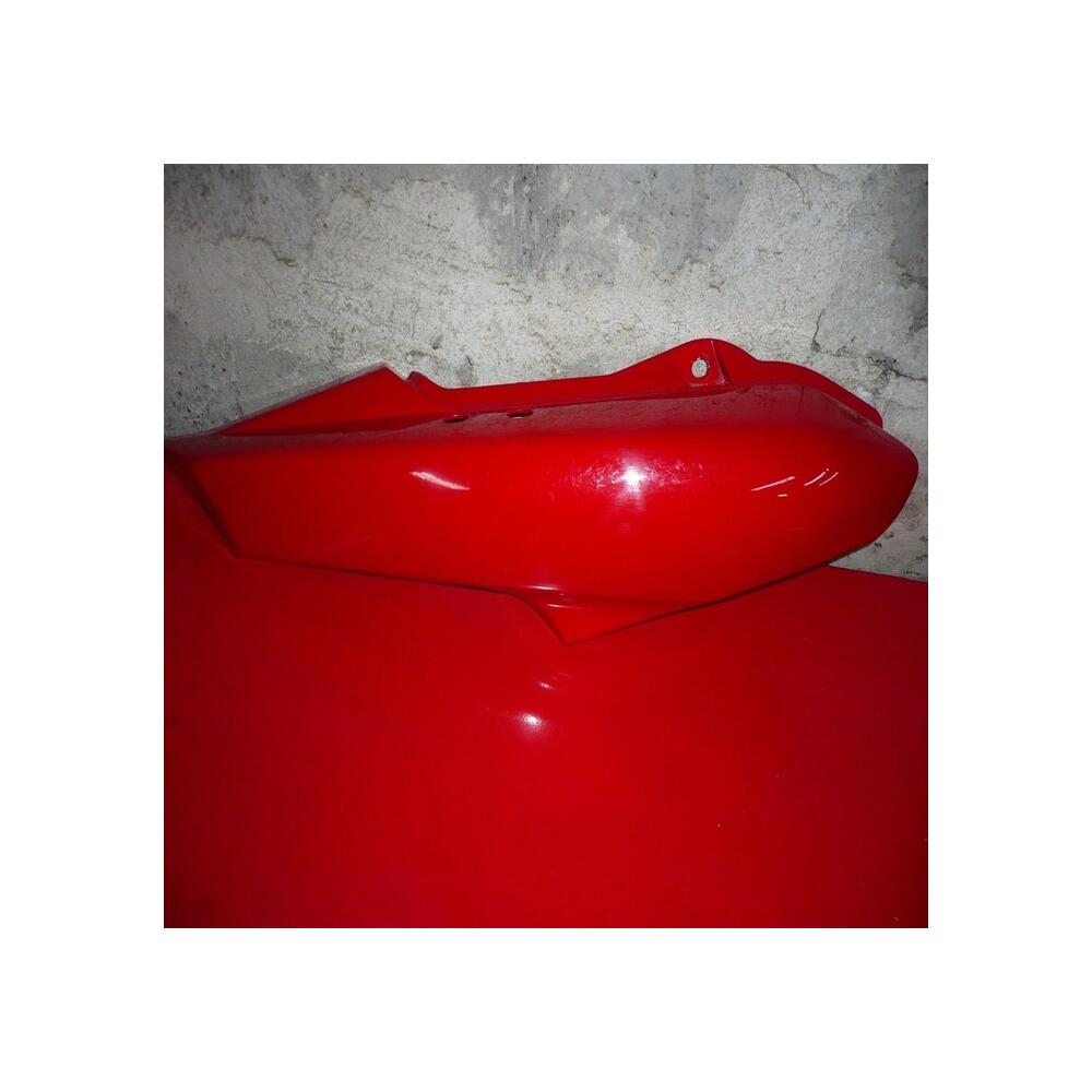 flanc carenage dessous de selle coté droit yamaha 600 fzs fazer 4yr