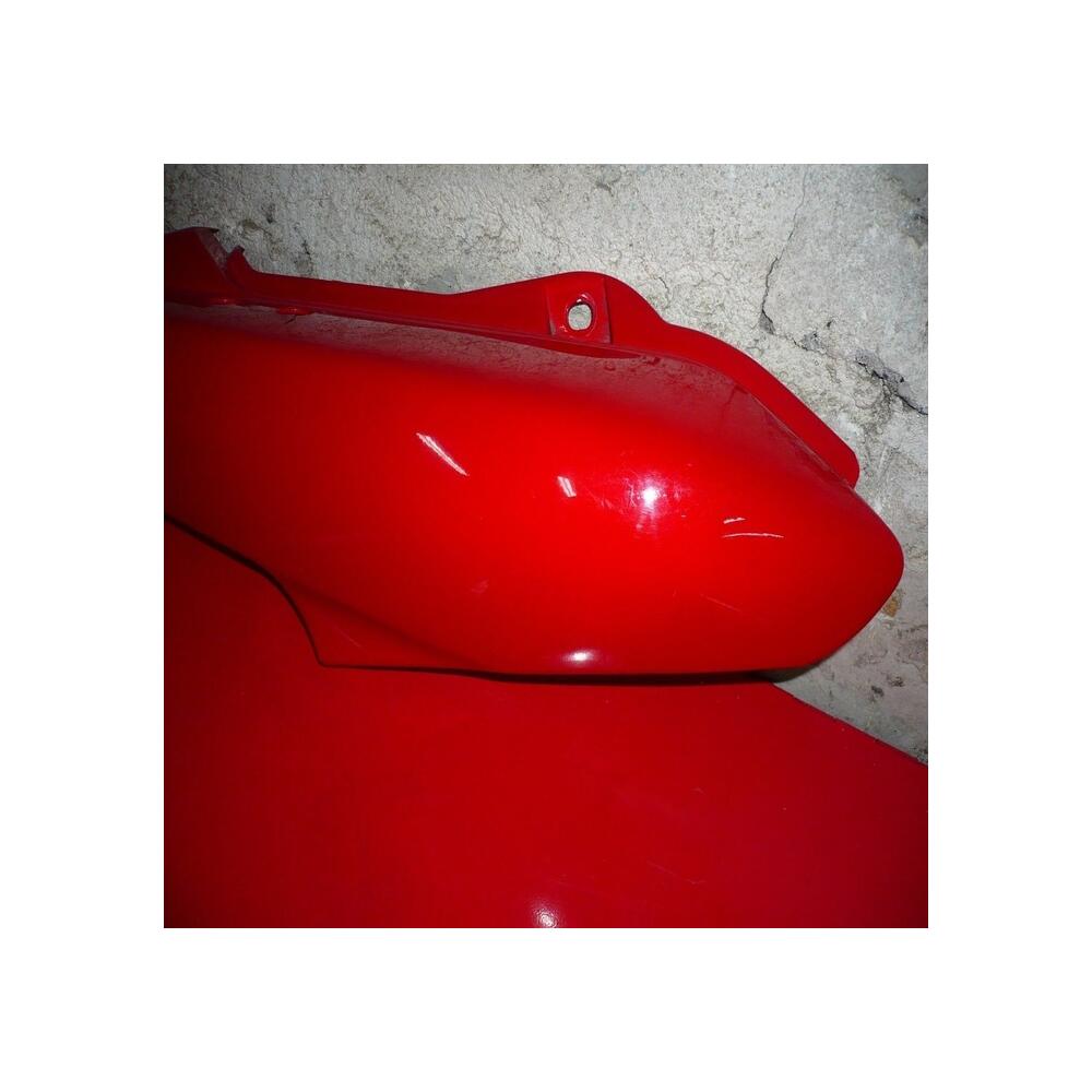 flanc carenage dessous de selle coté droit yamaha 600 fzs fazer 4yr