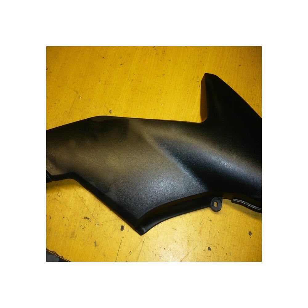 flanc droit cache cadre Suzuki sv 650 47110-18k00 2017 2019