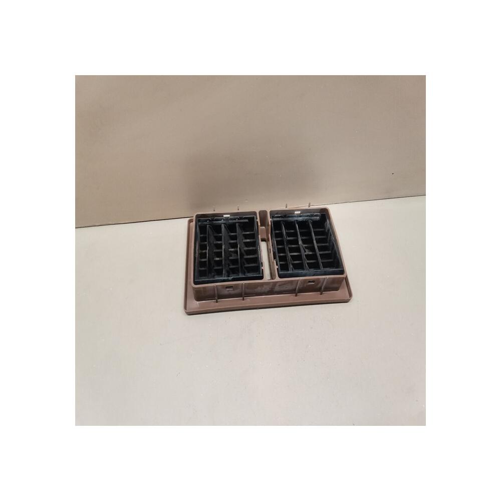 grille aeration aerateur central tableau de bord CITROEN VISA C15