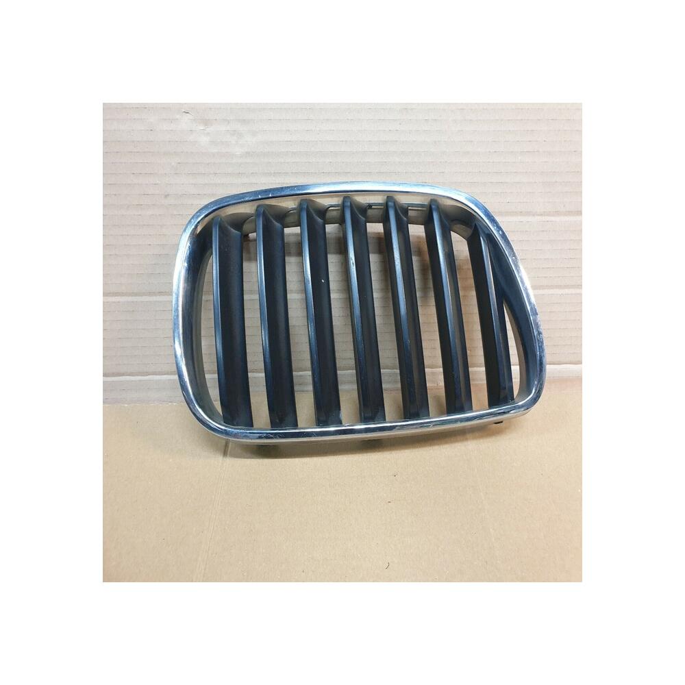 Grille de Calandre avant côté droit Chromé BMW X3 (E83) 04-10 ref  51113420088