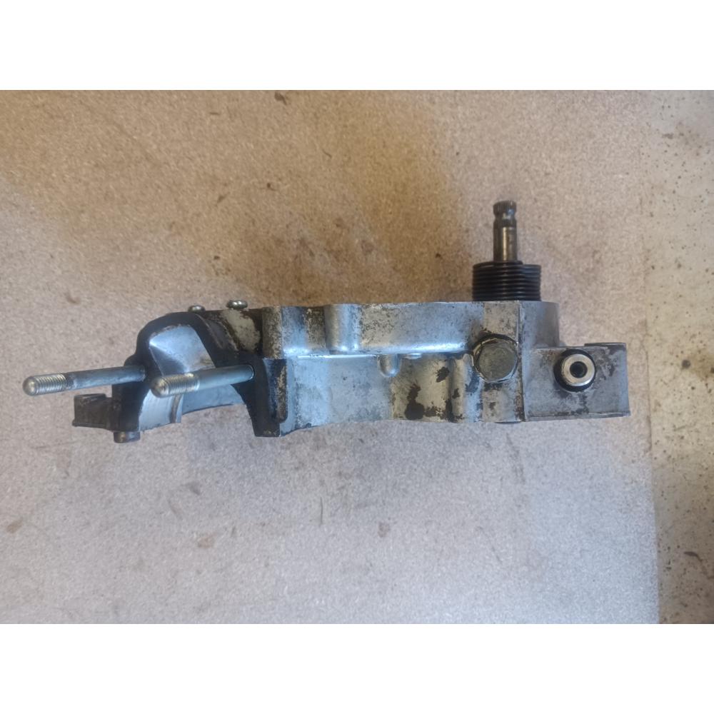 carter moteur droit Suzuki 125 ts