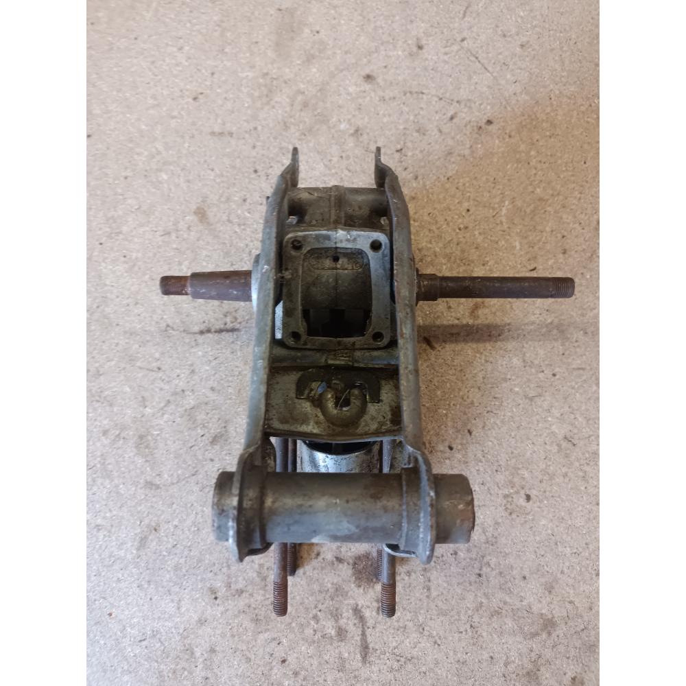 bas moteur Peugeot 103