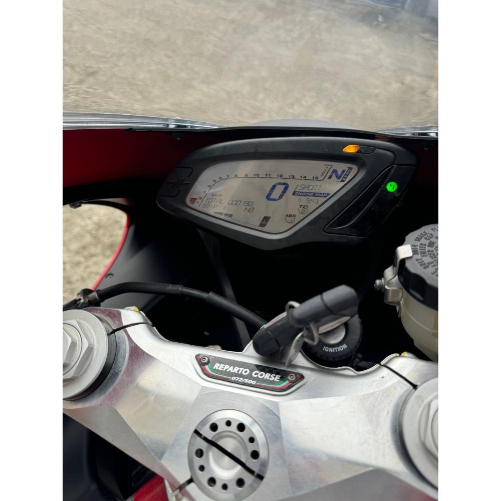 Moto MV Agusta F3 800 RC Modèle 2017 190km