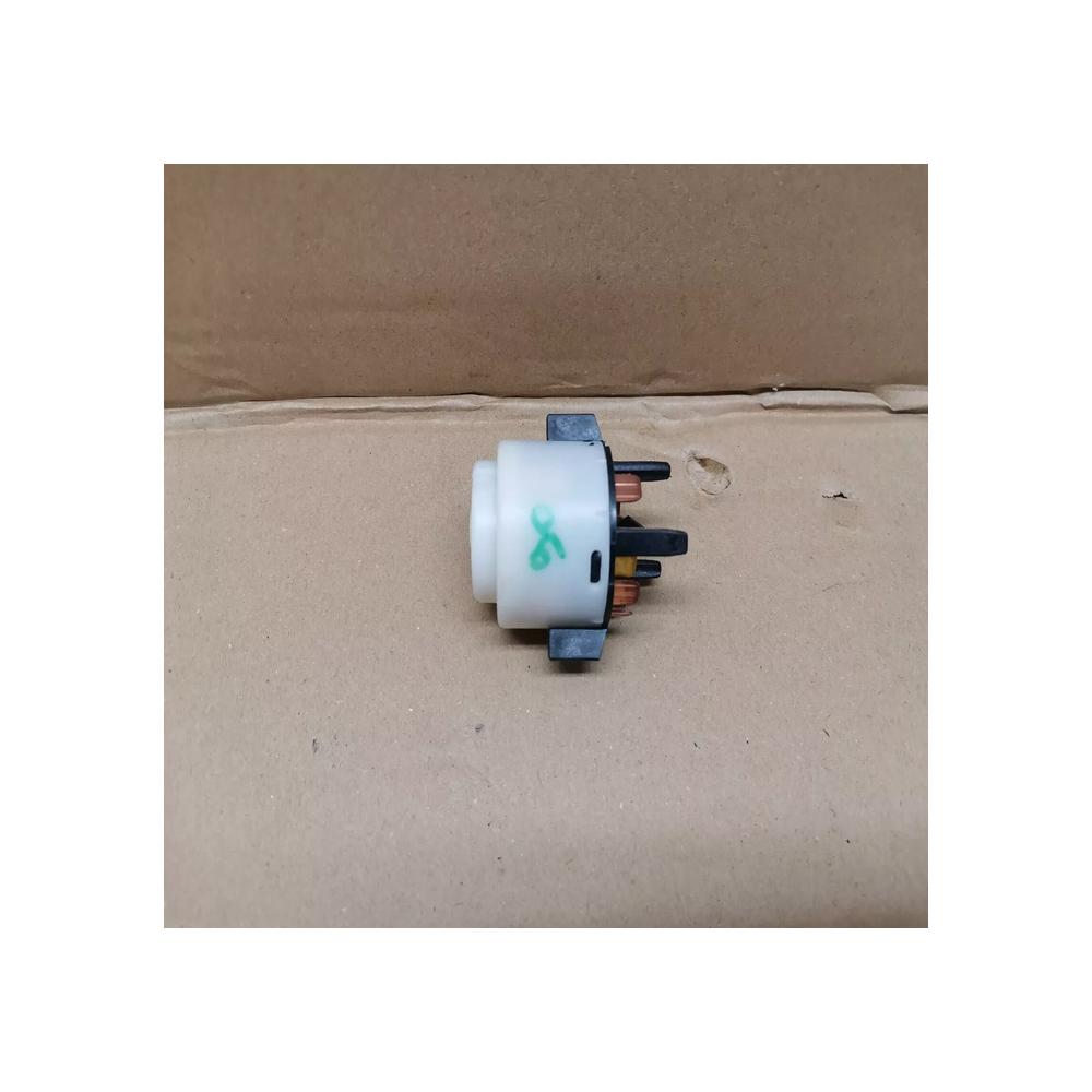 Interrupteur Contacteur de demarrage Volkswagen PASSAT POLO GOLF 4 ref 4B0905849