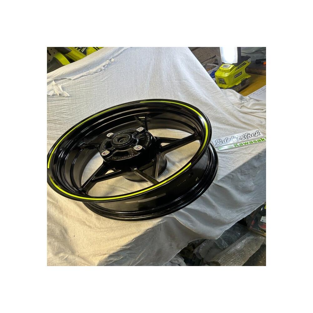 jante arriere 17x5,5 kawasaki z zr 900 2017 2022 41073-0706