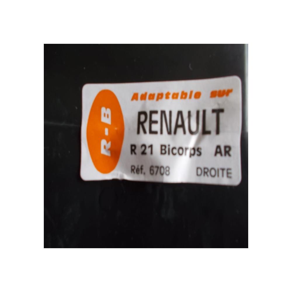 Jeu de bavettes pare boue arrière avec catadioptres R-B  Renault 21