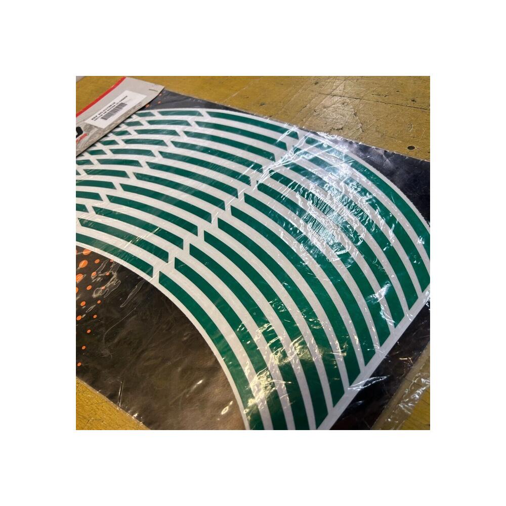 KIT liseret de jante vert avant + arrière mad 017981n