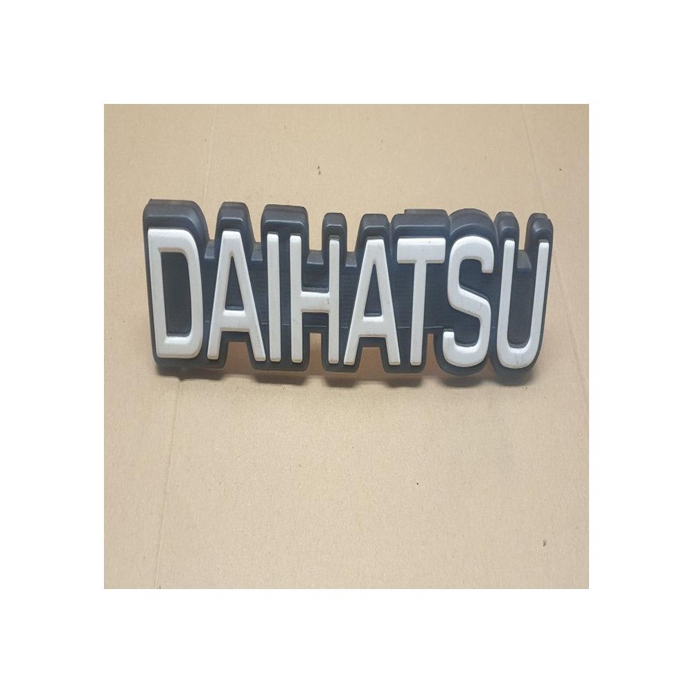 LOGO EMBLEME DAIHATSU DIMENSIONS 29 X 5 CM