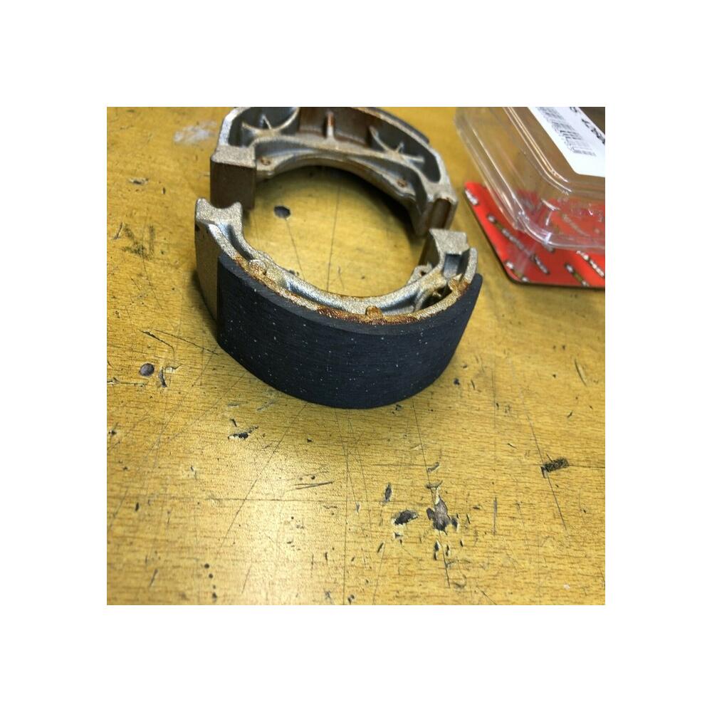 machoire de frein sceed 42  85.4260630 110x25 mm honda sym kymco peugeot pgo