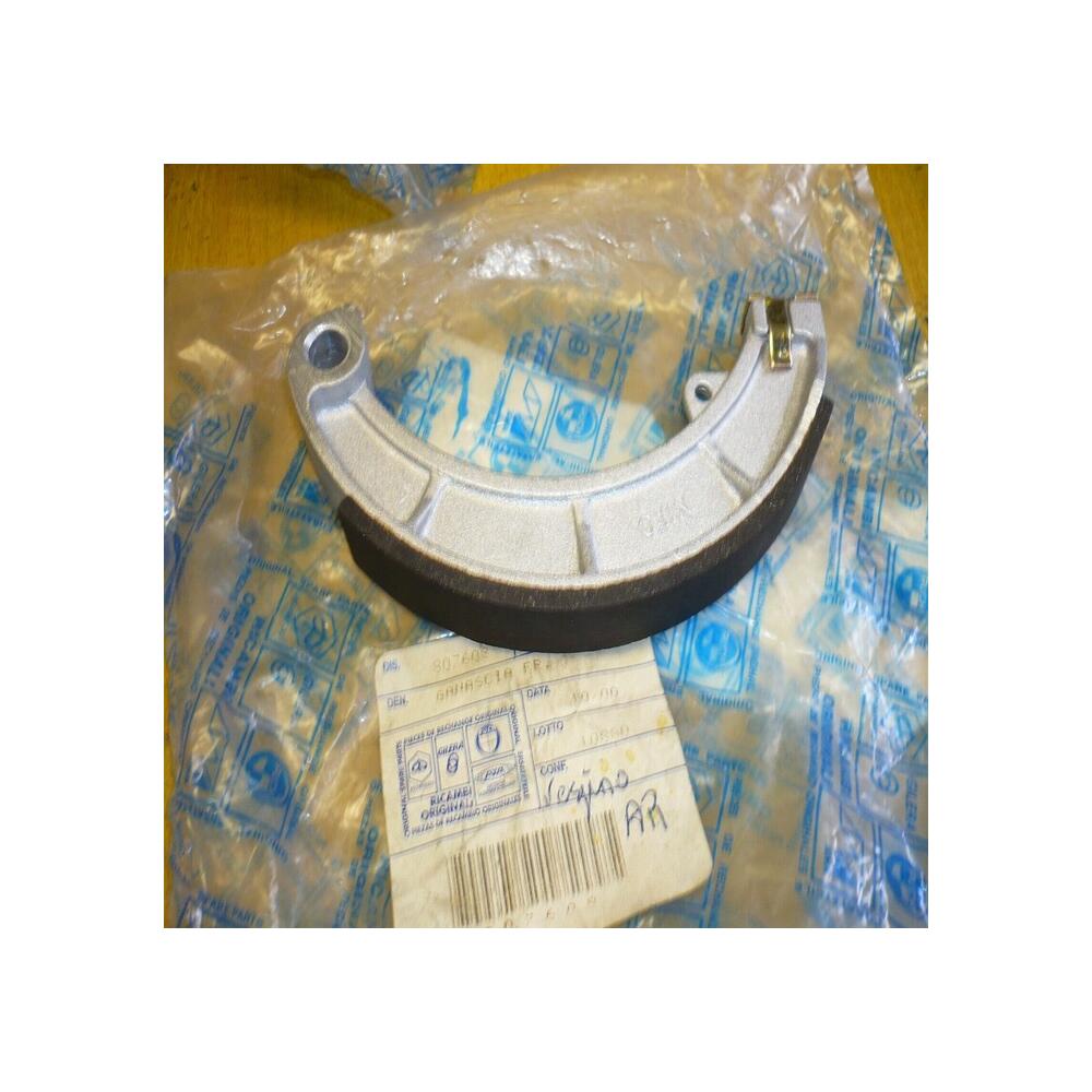 machoire frein arriere vespino piaggio vespa 807608  E7608