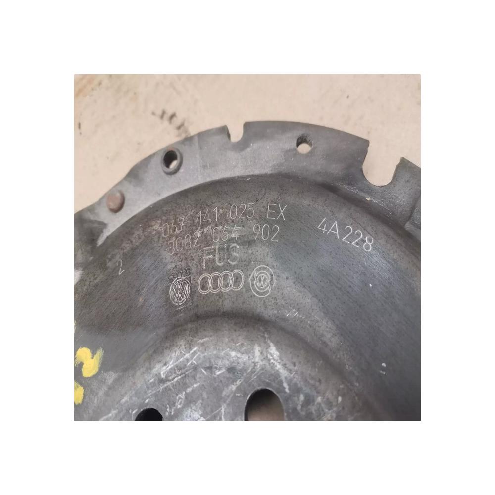 MECANISME D'EMBRAYAGE VW GOLF I   JETTA MK1  REF 067141025EX