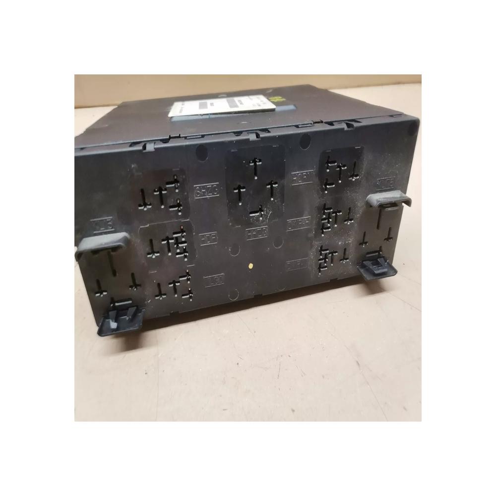 MODULE BOITIER PORTE FUSIBLE CONFORT BCM  VW GOLF 5 PASSAT SEAT 1K0937049N