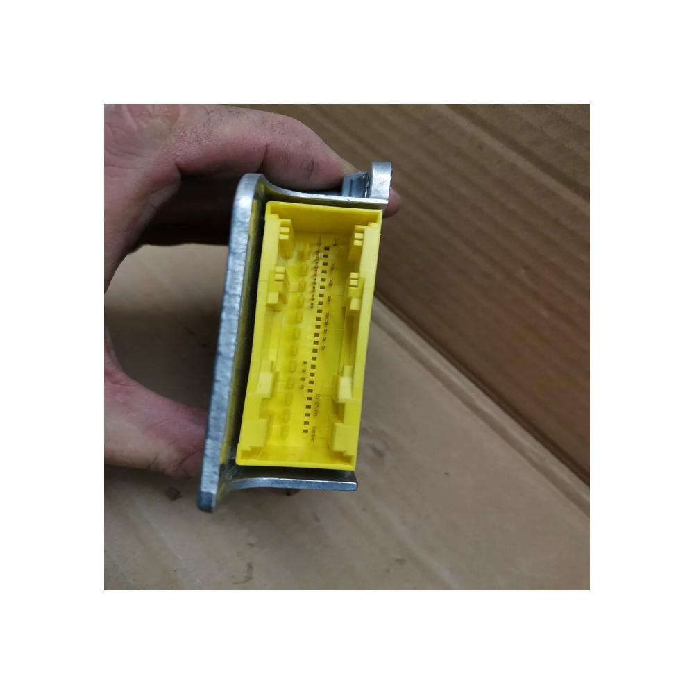 MODULE CONTROLE AIR BAG NEW BEETLE GOLF 4 REF 1C0909605A/026
