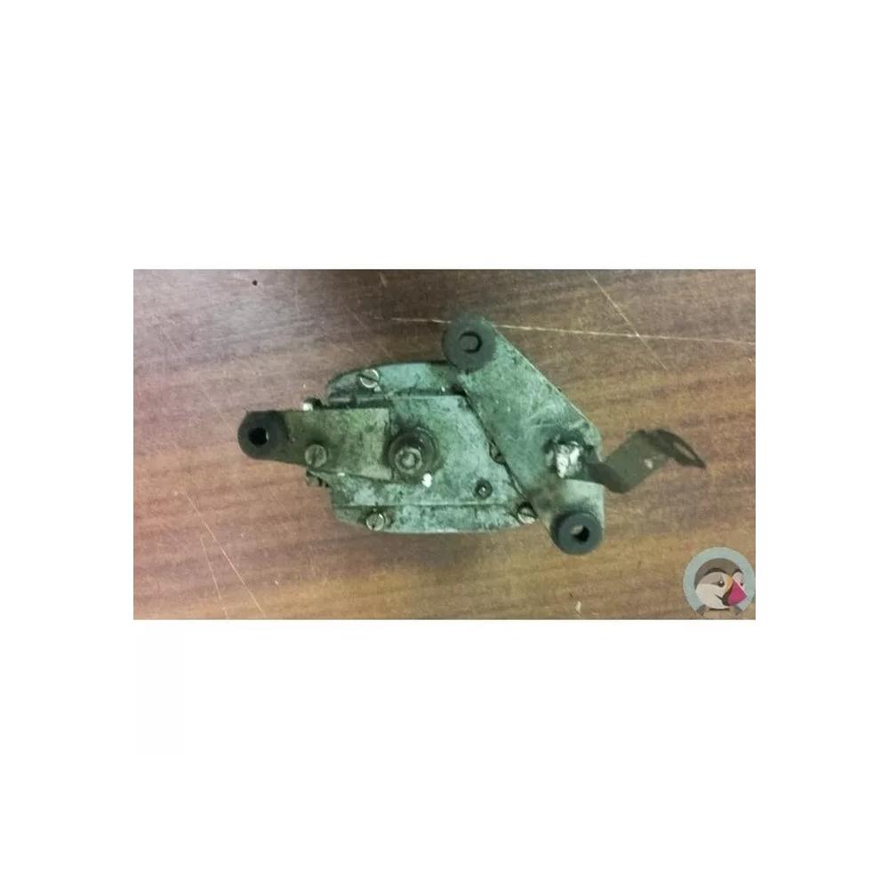MOTEUR D’ESSUIE GLACE S.E.V. MARCHAL ANCIEN 6 volts Renault-Peugeot-Citroën-Simc