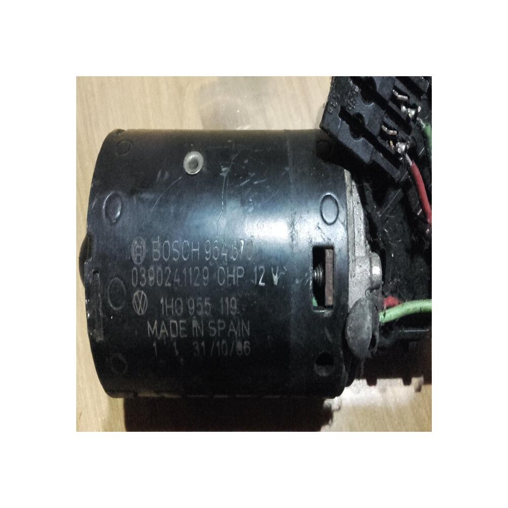 Moteur d'essuie-glace avant VW POLO (6N1) 0390241129