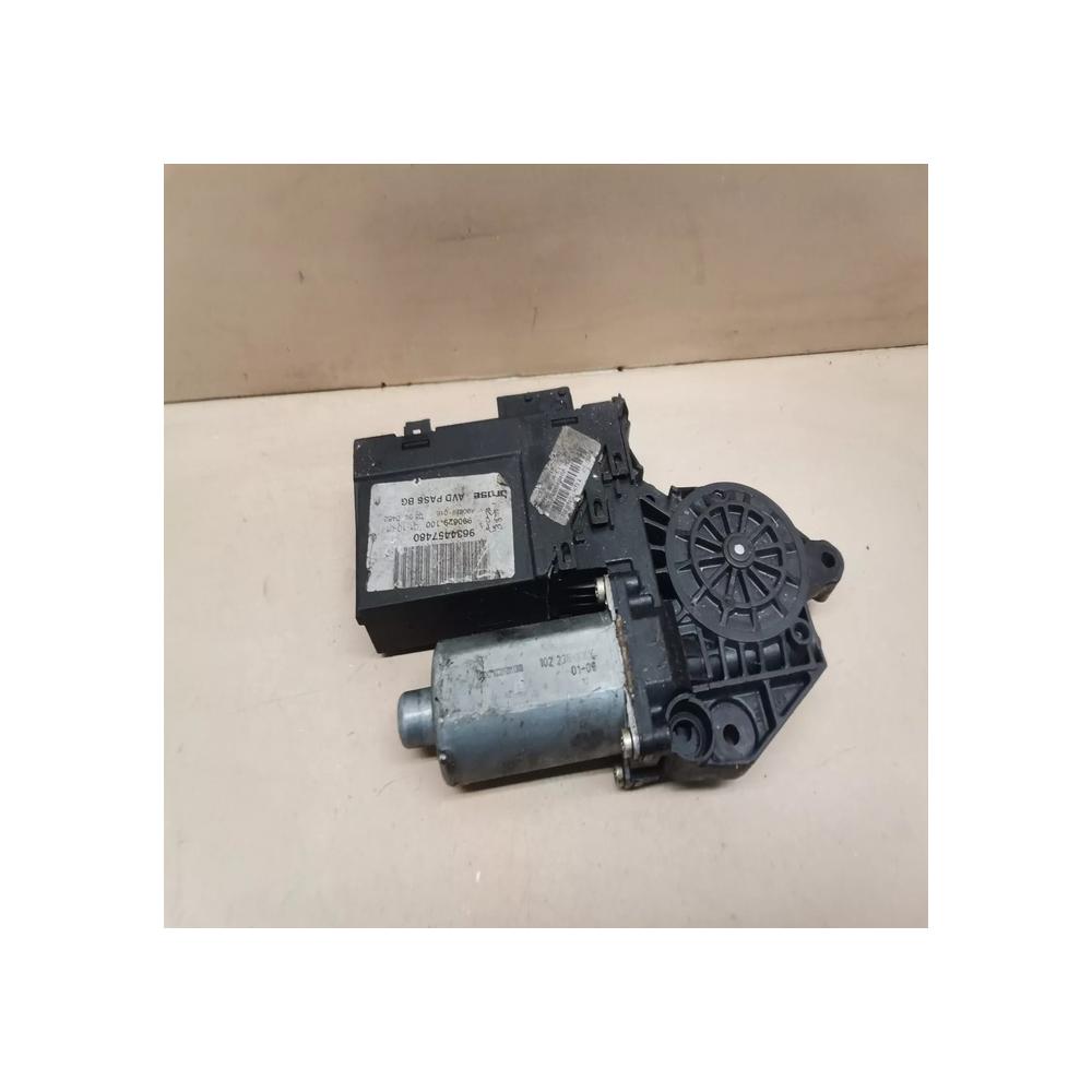 Moteur leve Vitre Bosch Avant Droit Peugeot 307 ref 9634457480  0130821766