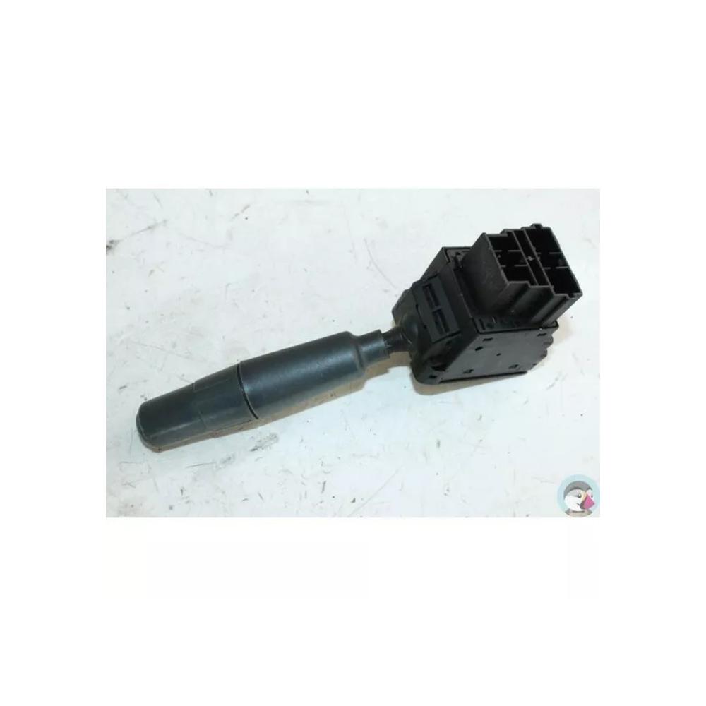 PEUGEOT 106 96049666XX N°18 commodo phare gauche