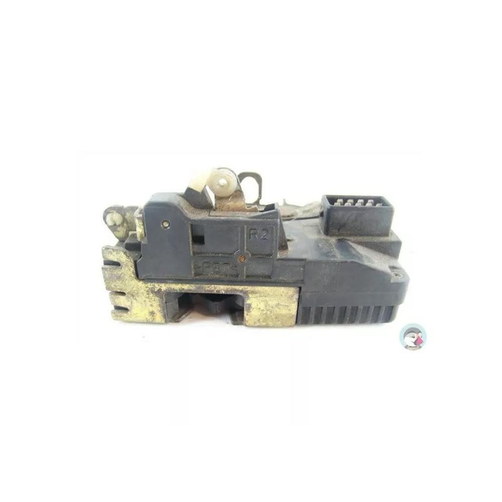 PEUGEOT 306 n°24 Serrure de porte avant passager