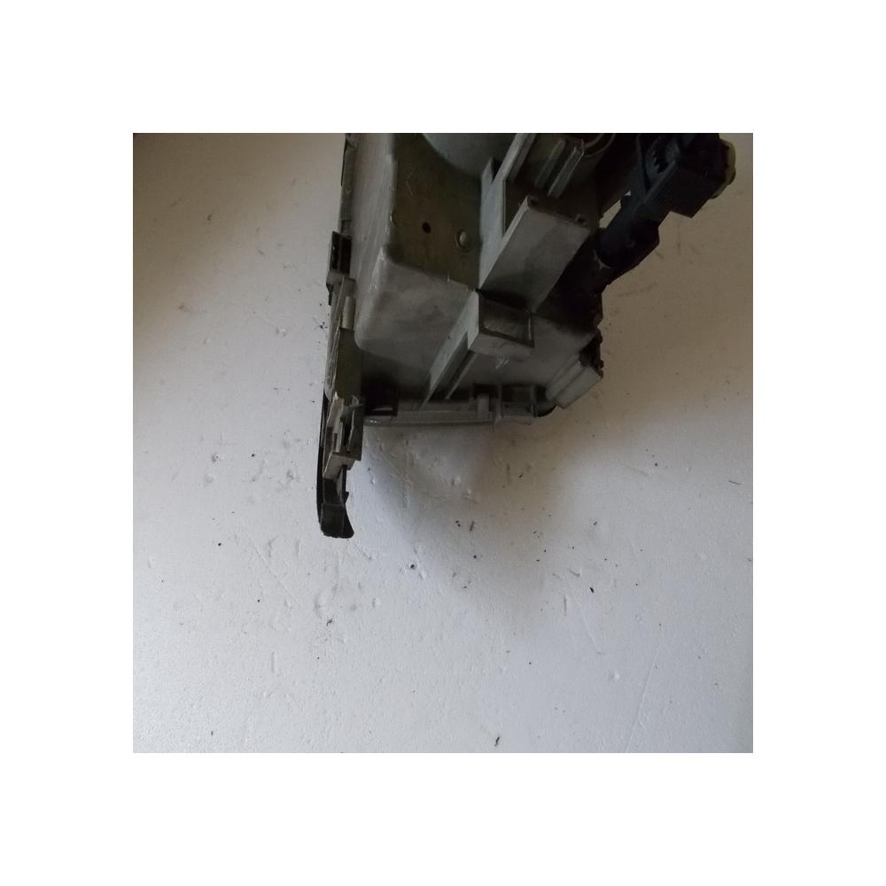phare feu optique avant droit passager renault clio 1