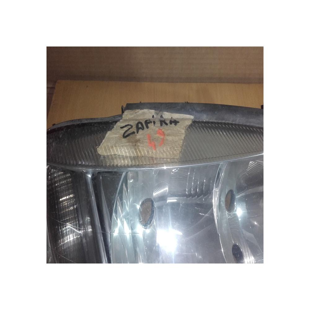 phare optique avant droit opel zafira A valeo 905 820 22 67716821