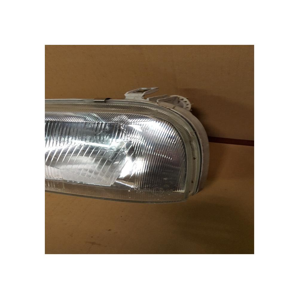 PHARE OPTIQUE FEU AVANT GAUCHE CONDUCTEUR Golf III 3