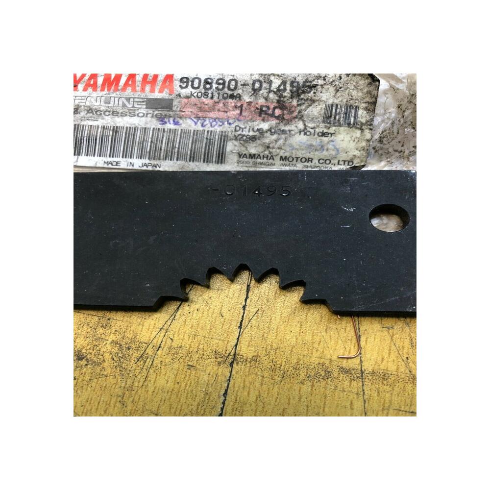 plaque blocage DRIVE GIAR HOLDER yamaha 90890-01495