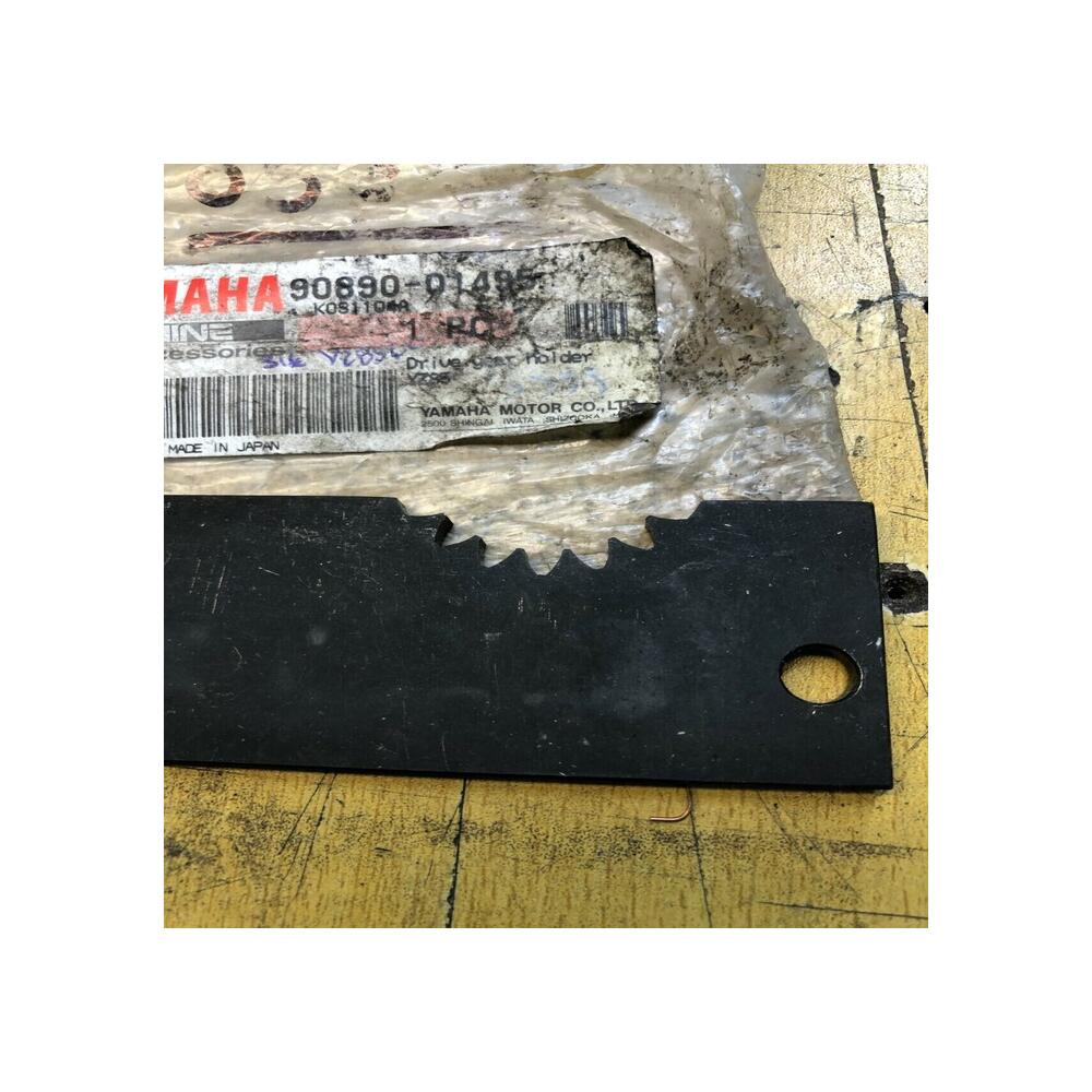 plaque blocage DRIVE GIAR HOLDER yamaha 90890-01495