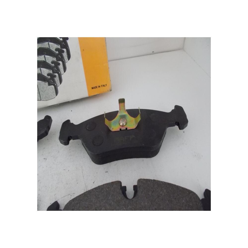 plaquettes de frein avant serie 3 5 6 e30 e24 e28 FDB256 607046 598104 BA2188