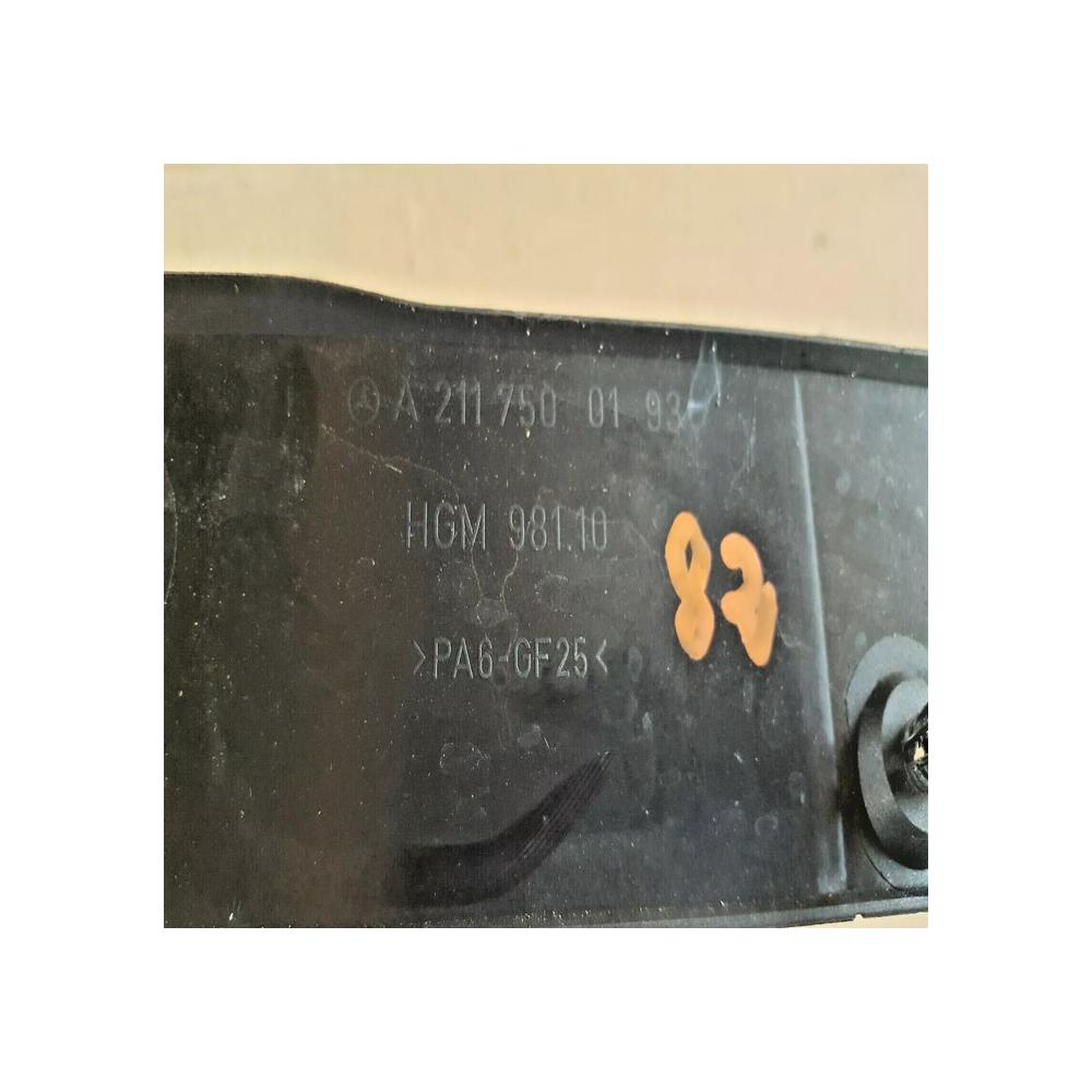 plastique poignee de coffre mercedes W211 ref a2117500193