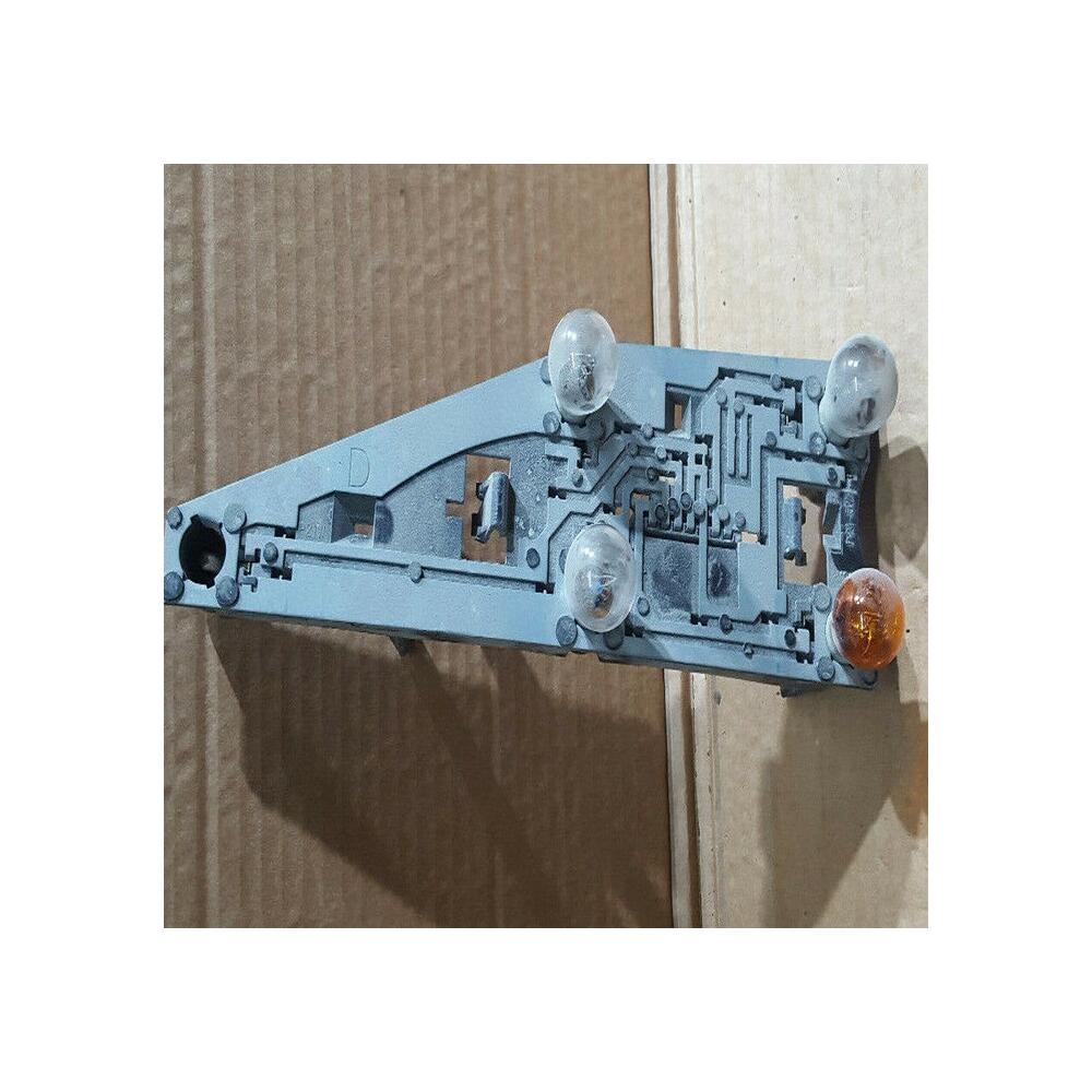Platine Feu Porte Ampoule Lampe Arrière Droit  PEUGEOT 406 COUPE valeo 2289d