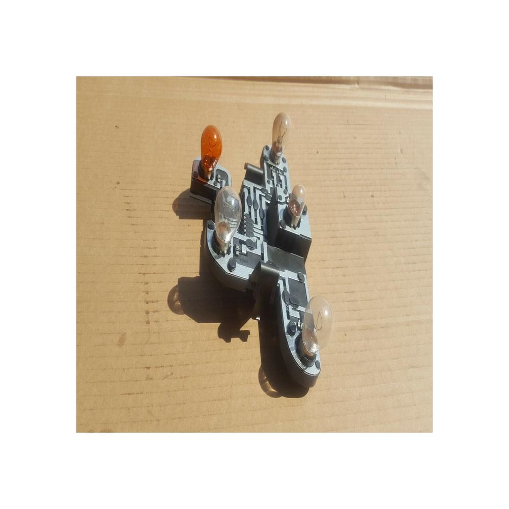 Platine porte ampoule feu arrière droit  RENAULT Megane I (1) phase 2