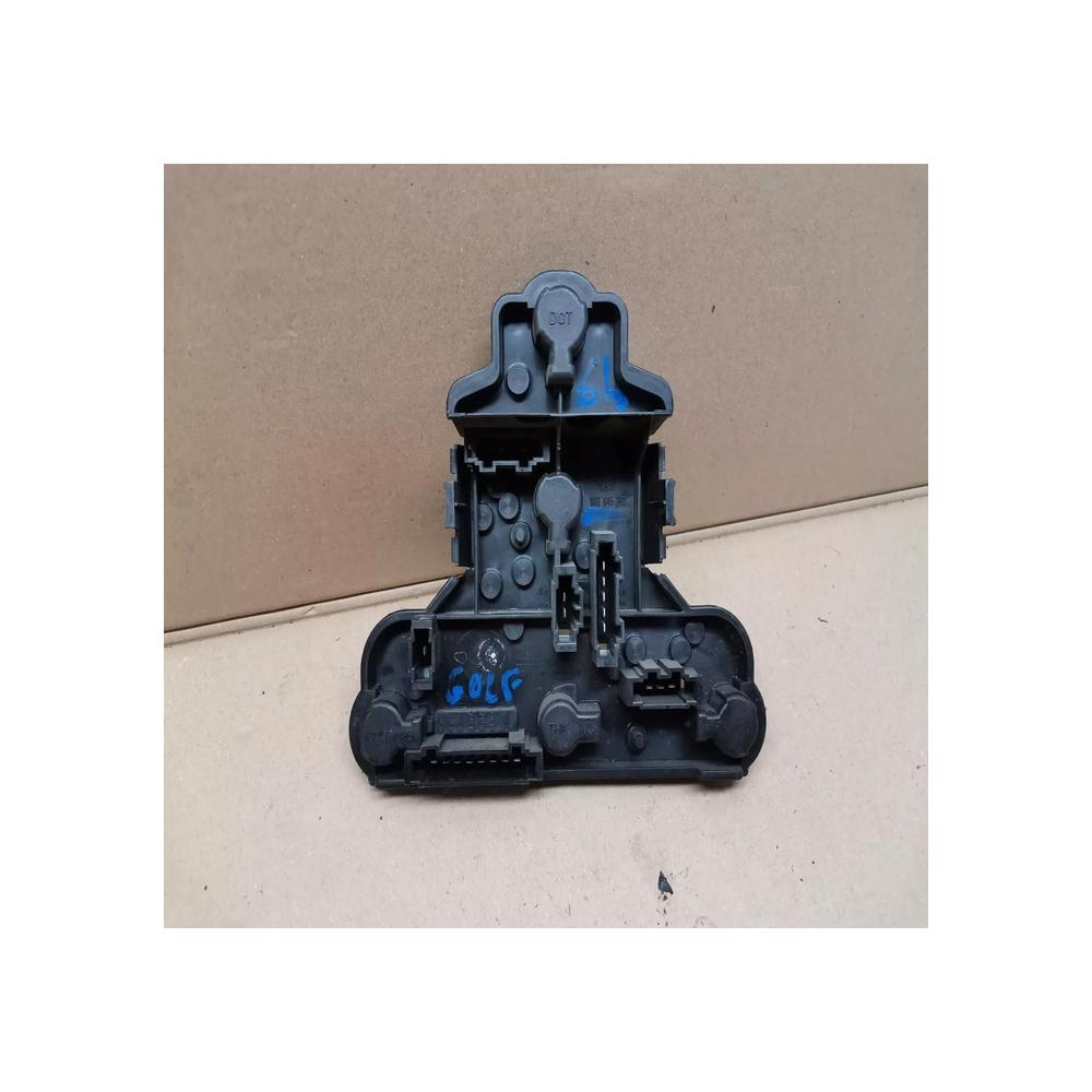 platine porte ampoules feu ARRIERE DROIT VOLKSWAGEN GOLF 3 ref 1H6945257