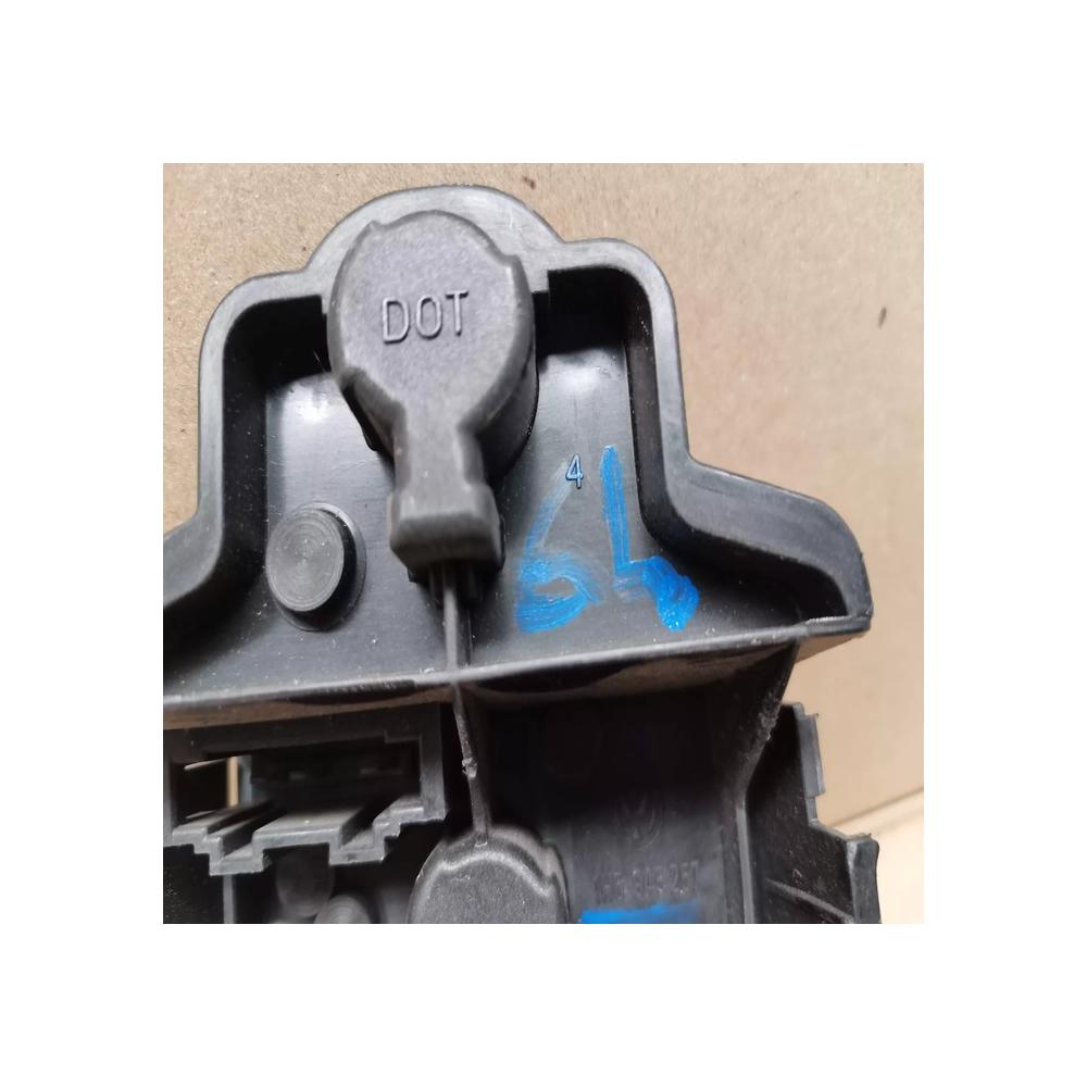 platine porte ampoules feu ARRIERE DROIT VOLKSWAGEN GOLF 3 ref 1H6945257