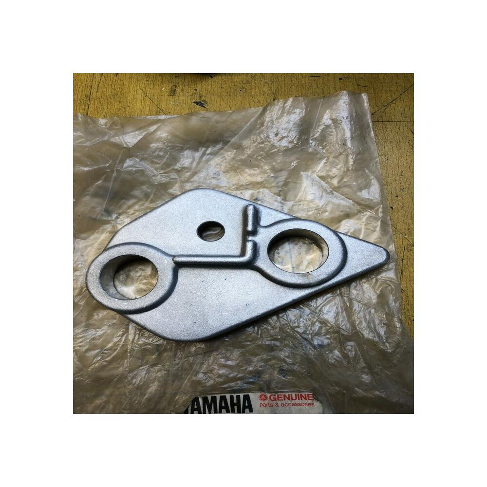 platine repose pied conducteur droite yamaha 3vd-27443-00 tdm 850 1991 1992