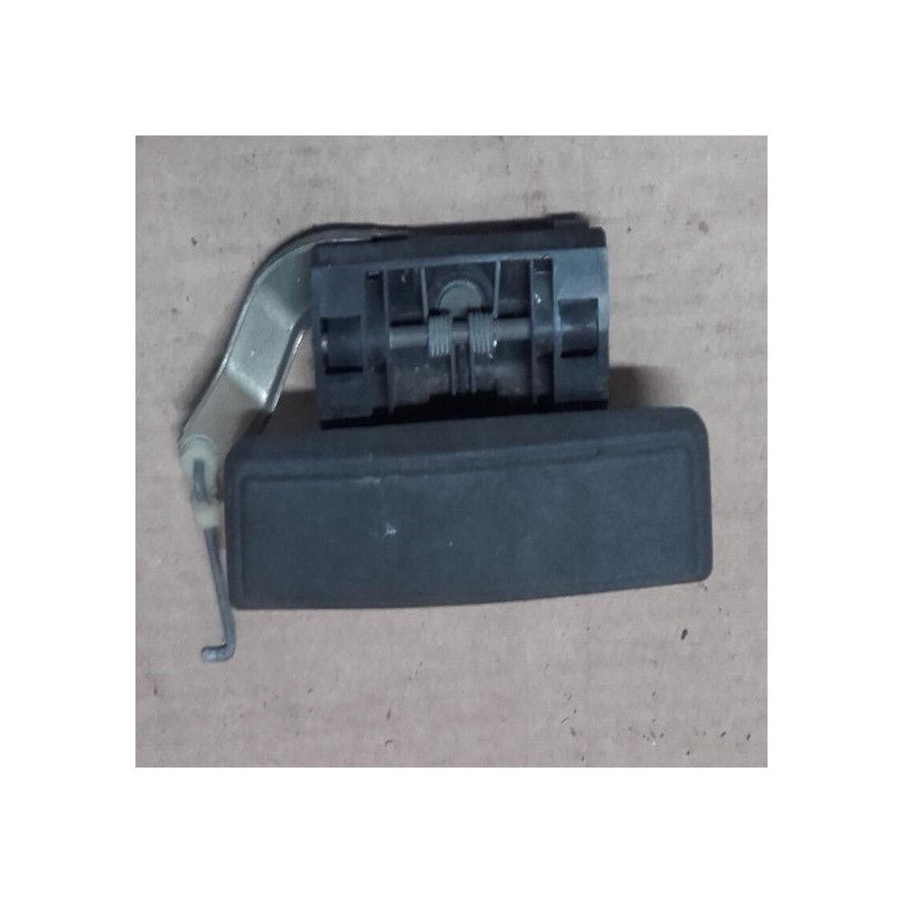 poignée de porte extérieure avant droit passager  Peugeot 205
