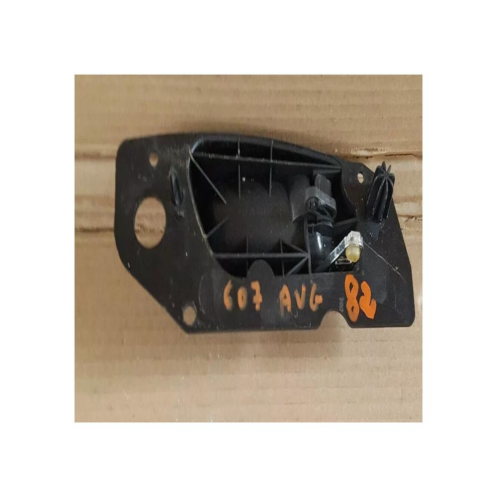 poignee interieur avant gauche peugeot 607 ref 9629160777