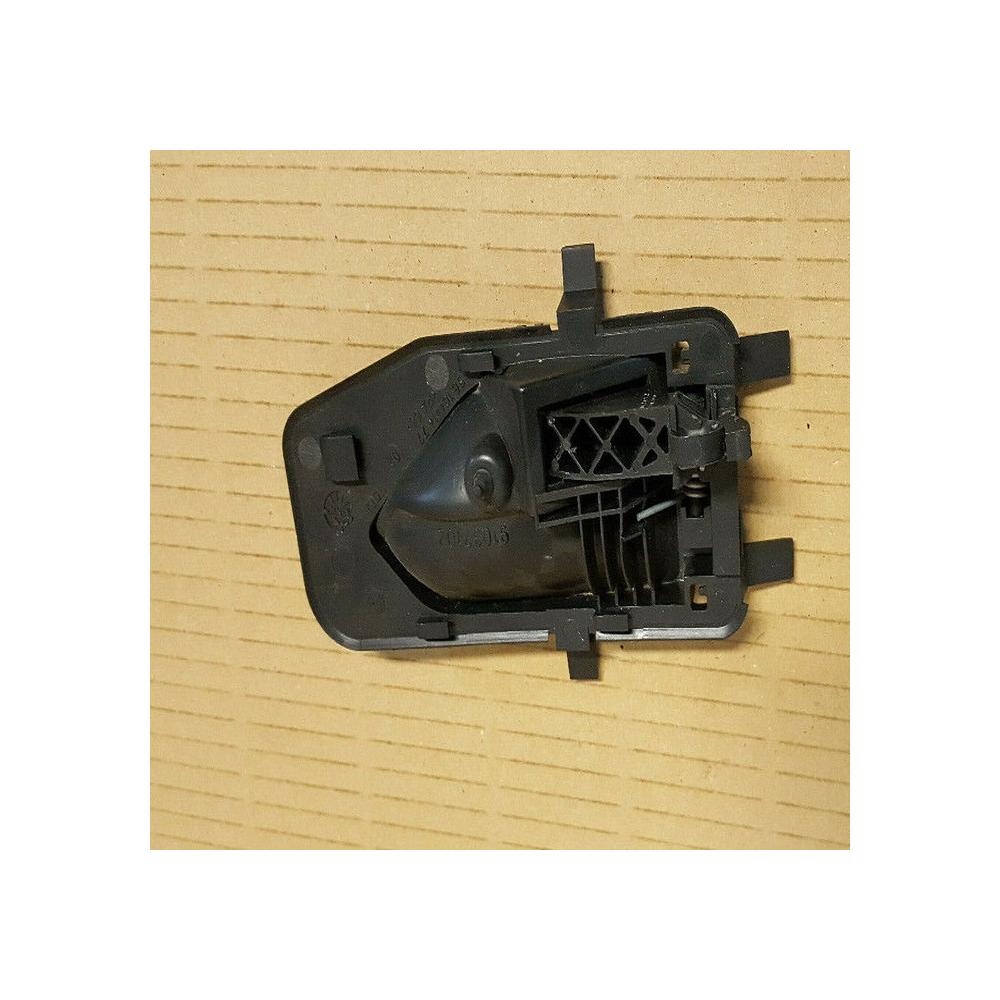 poignée intérieur de porte  arrière droit peugeot 405 break ref 91037102