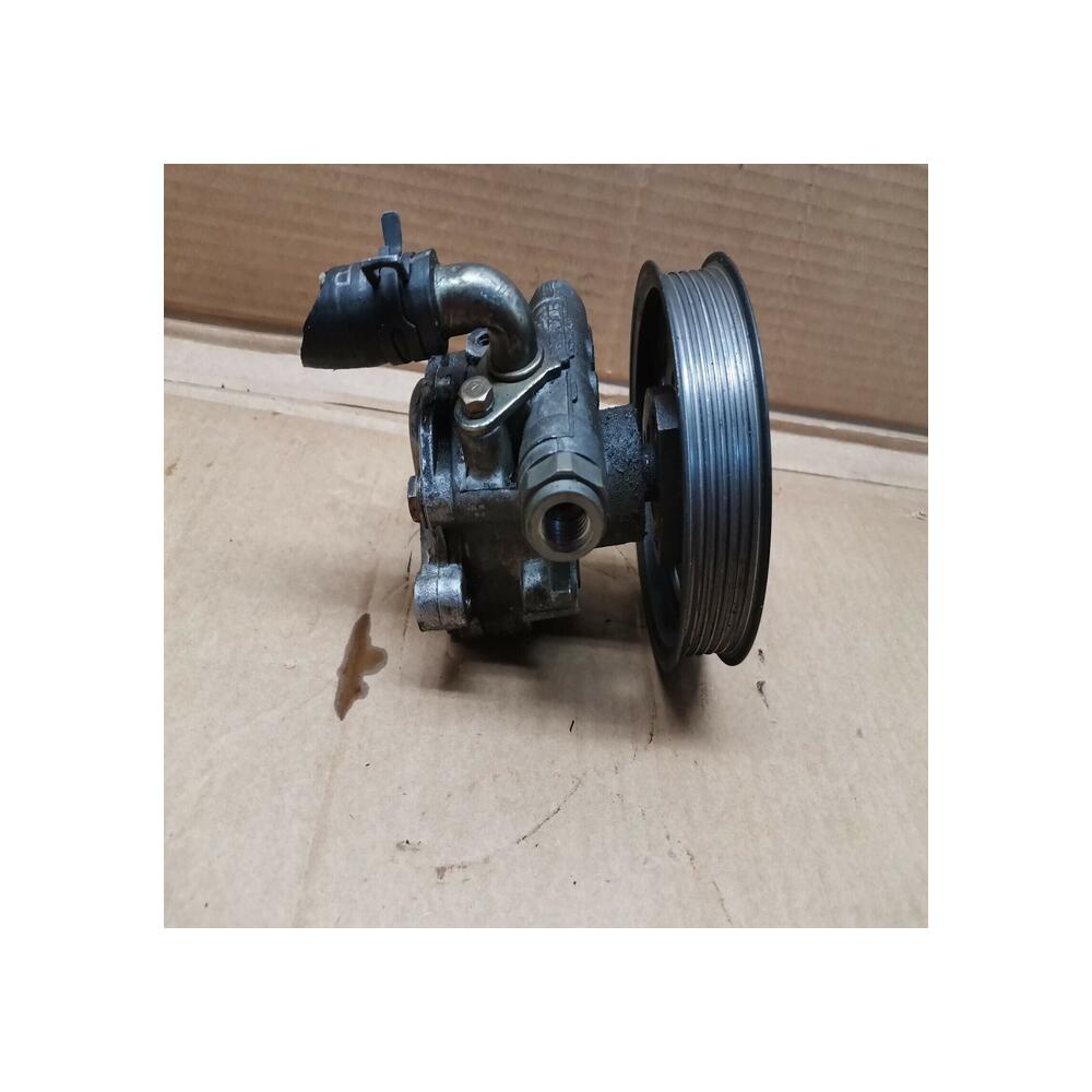 Pompe de direction VOLKSWAGEN GOLF 4