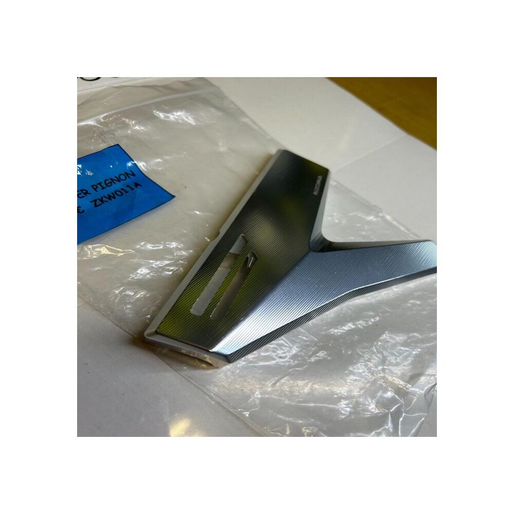protection pignon chaine Rizoma zkw011a kawasaki Z1000 2010 13  Z1000 SX 11 2013