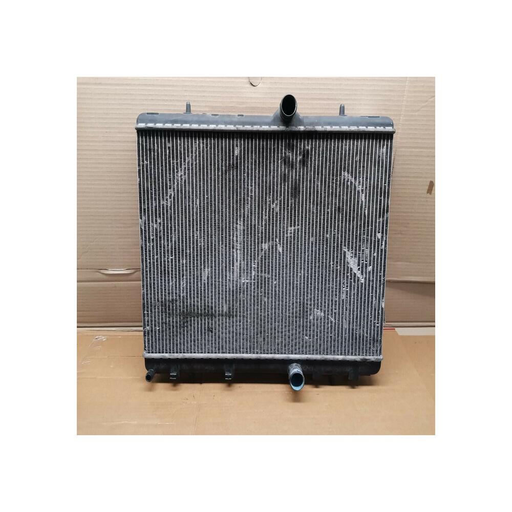 Radiateur eau -  Peugeot 407 307 C4 1.6 HDI REF 9645586780