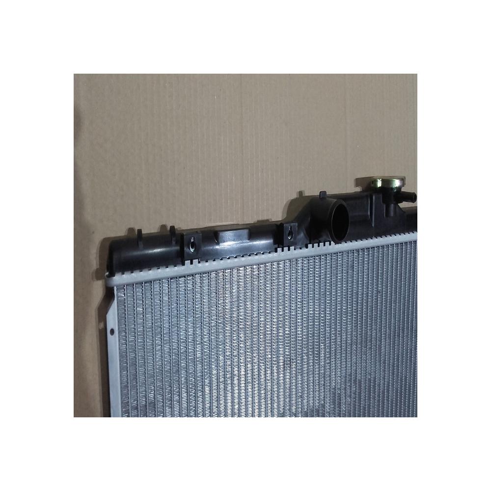 Radiateur Toyota Corolla E100 ESSENCE 1.3 1.4 1.6  16400-15501 1640015500