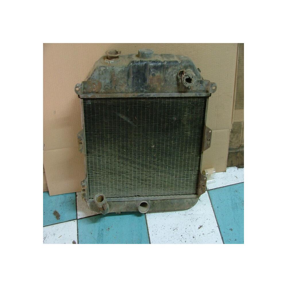 RADIATEUR VOITURE ANCIENNE COVENTRY RADIATOR A RESTAURER OU POUR DECO
