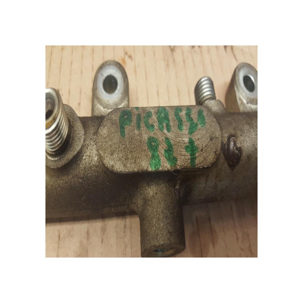 Rampe d'injection Common Rail Citroen xsara picasso Peugeot 306 406 206 2.0 HDi