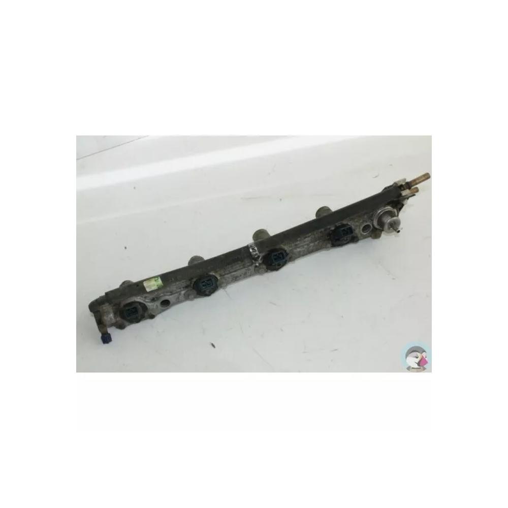Rampe injection essence FORD FIESTA 4 PHASE 2 essence année 2000 n°3