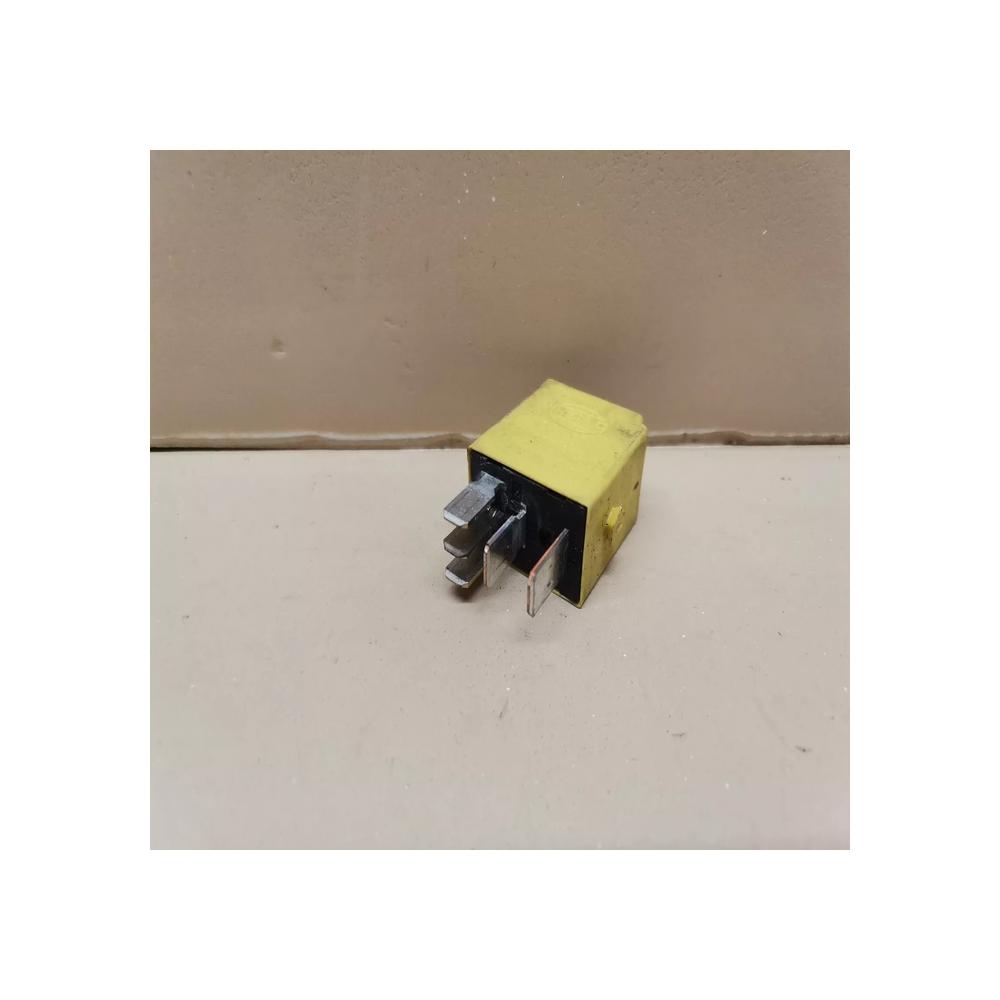 RELAIS JAUNE 5-Pin Hella Mercedes W168 W203 W211 W218 REF 0025421219  *