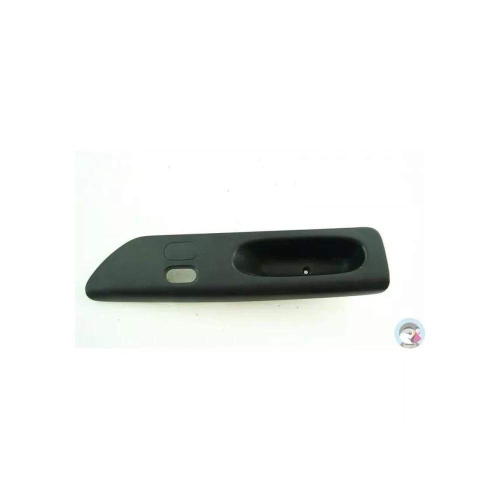 RENAULT LAGUNA 1 phase 1 2.2 DT N°1 Plastique avant droit de porte interieur 77
