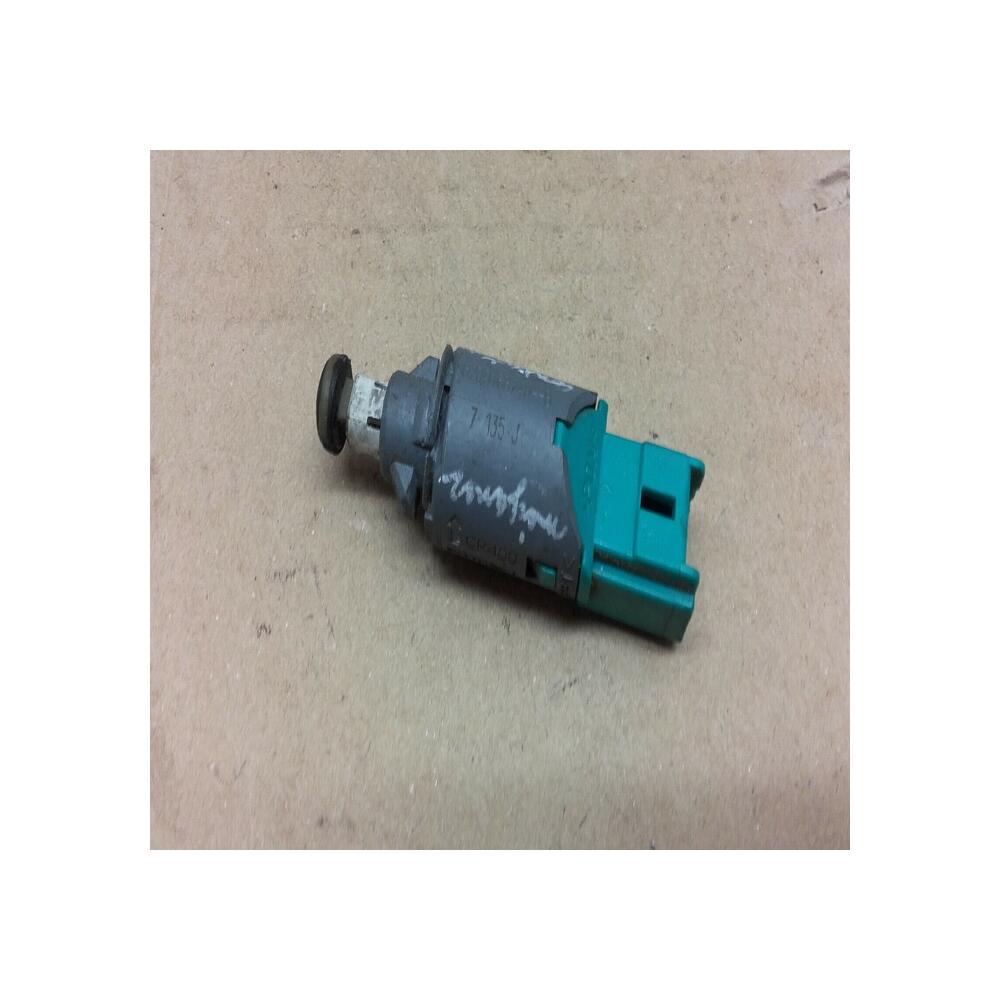 Renault Megane Clio Modus nissan opel  capteur Pédale  8200168240 B