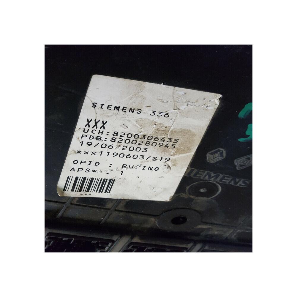 RENAULT SCENIC 2 MEGANE 2 BOITE A FUSIBLE BSI REF 8200306435