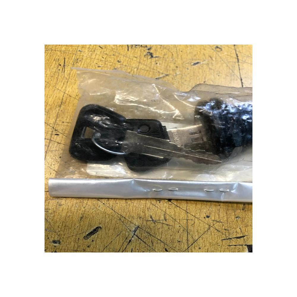 serrure cache latéral yamaha 26h-21708-00 xc 125 200 xvz 1200 1300 td venture